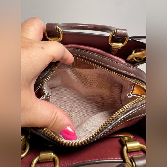 SOLD Coach Rogue 17 in Colorblock Leather #C6281 EUC Top Handle & Crossbody - Picture 5 of 16